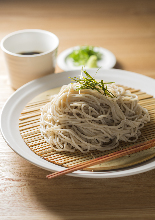 竹盤蕎麥冷麵