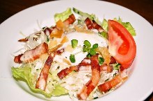 溫水煮蛋凱撒沙拉